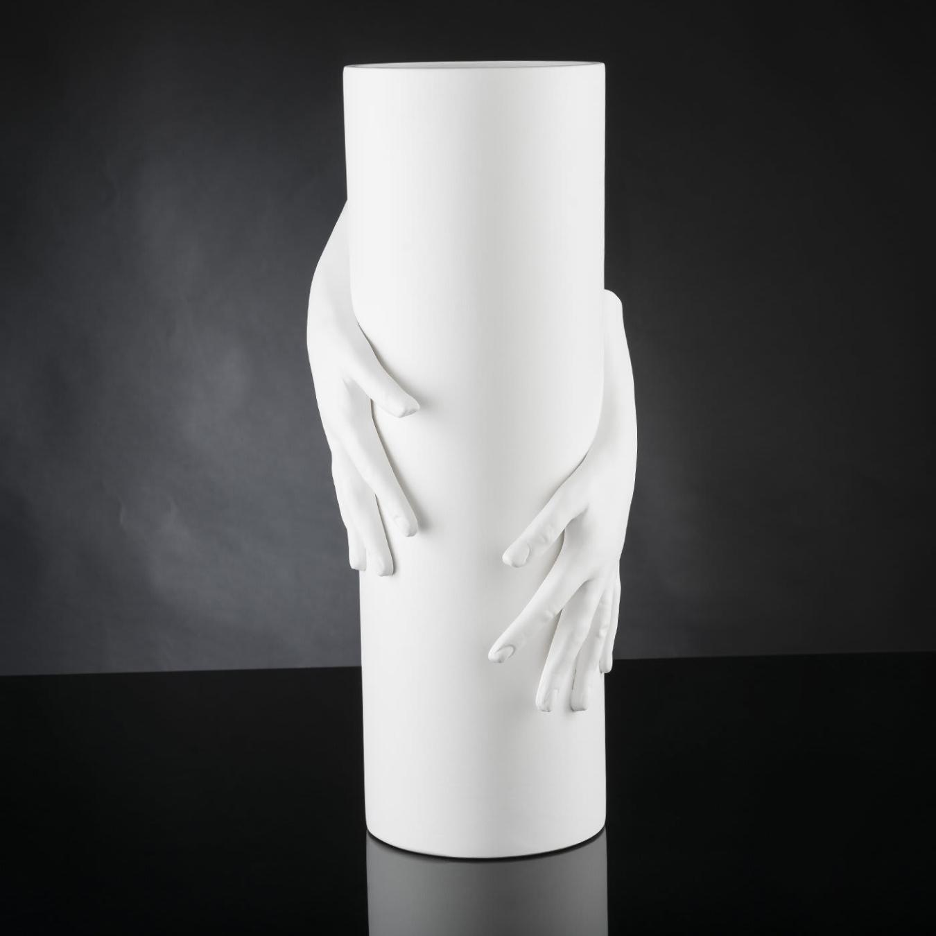 Vase Hands