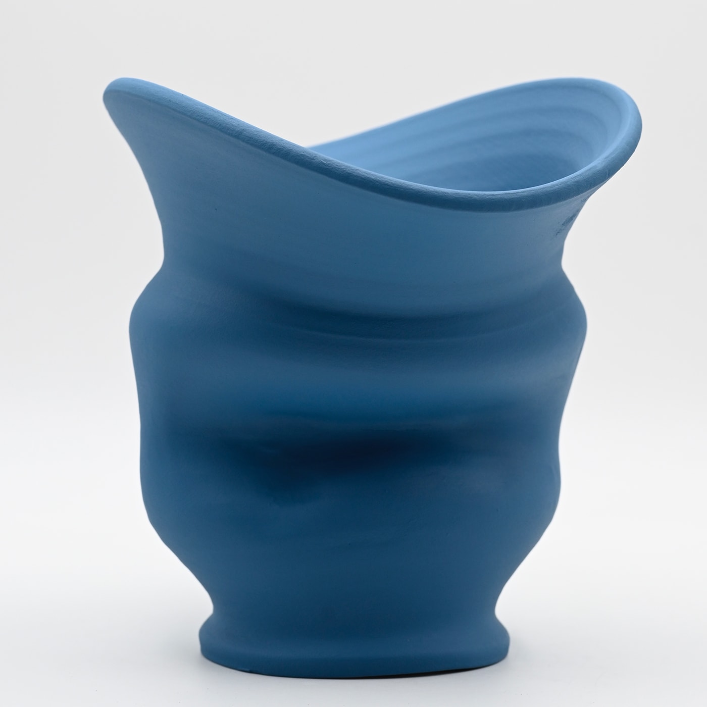Vase bleu clair fait main