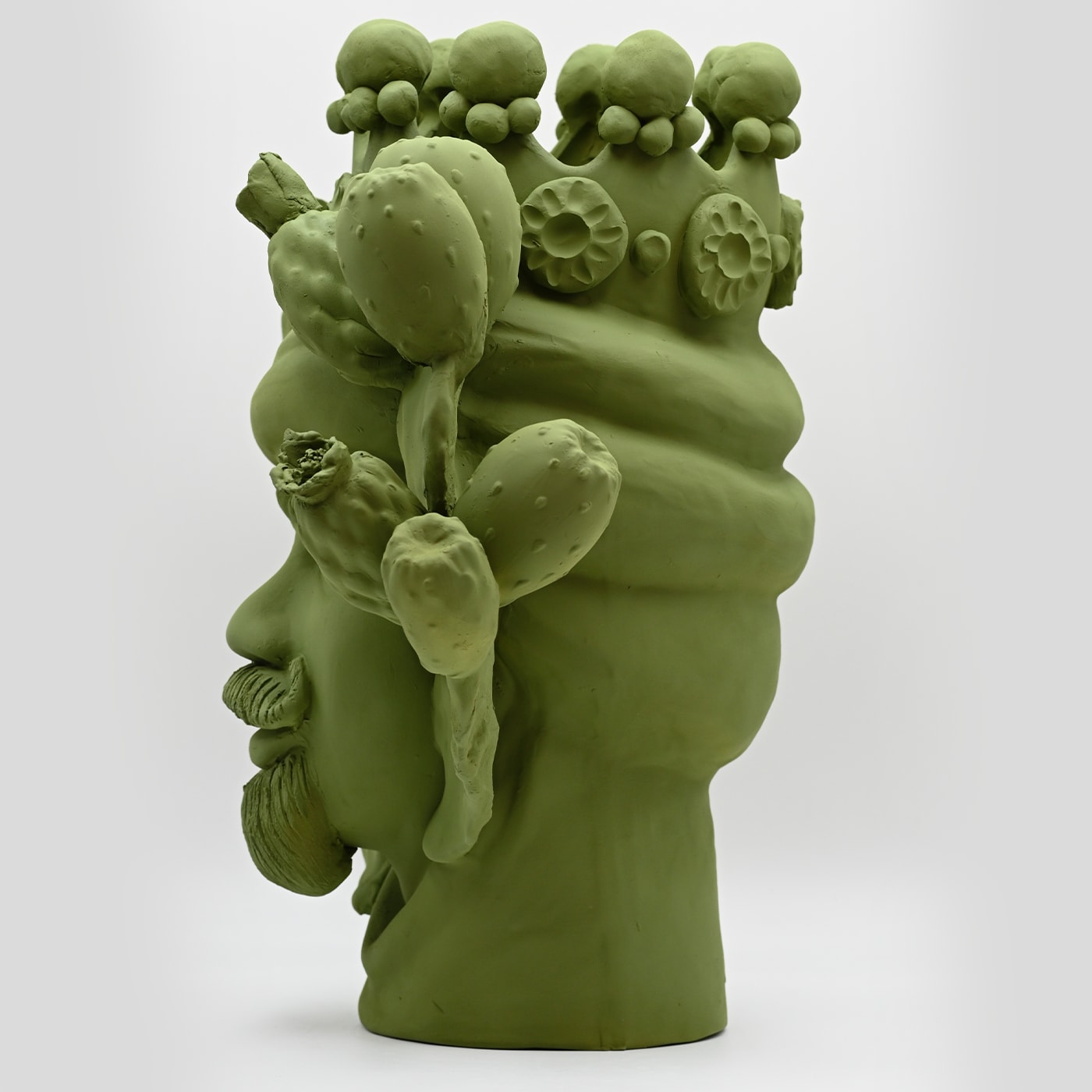 Moorkop groene handgemaakte sculptuur
