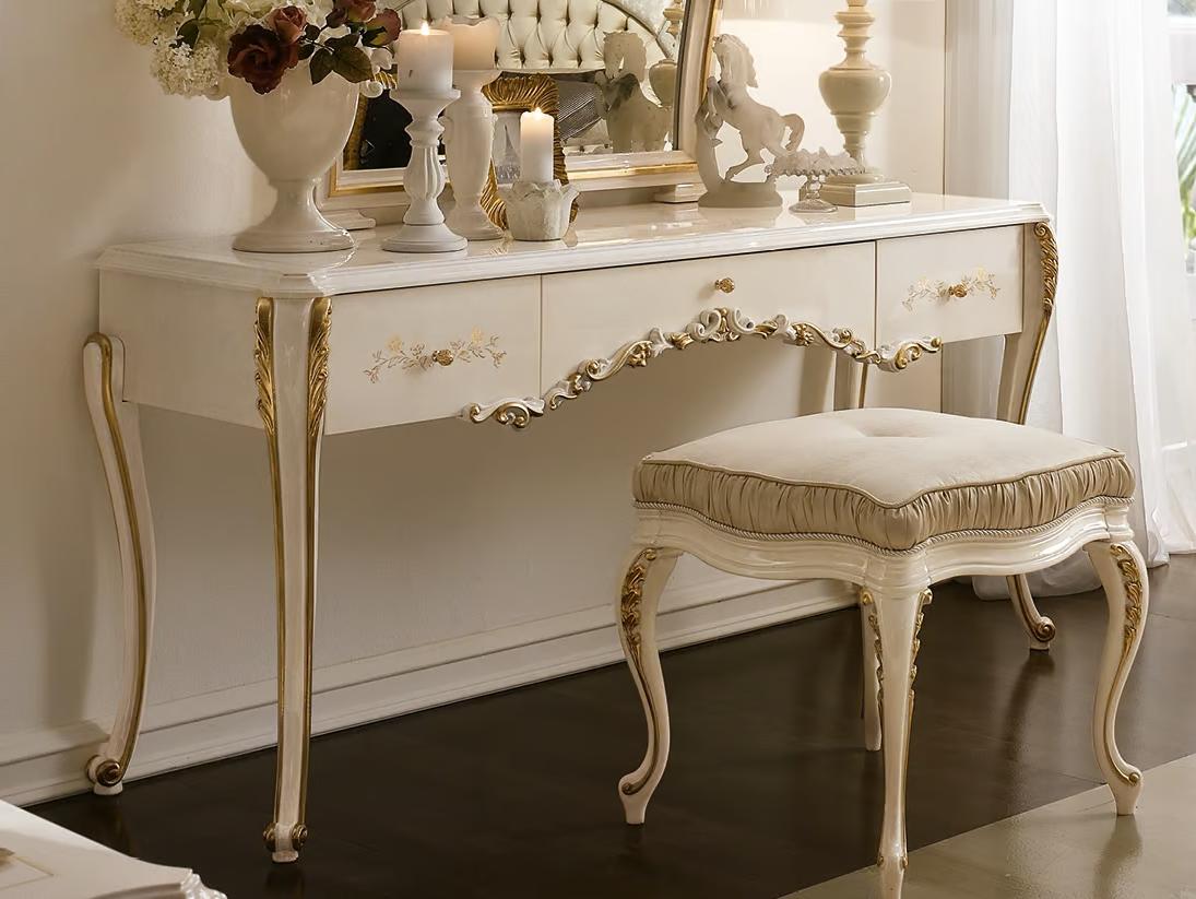 Italiaanse klassieke kaptafel