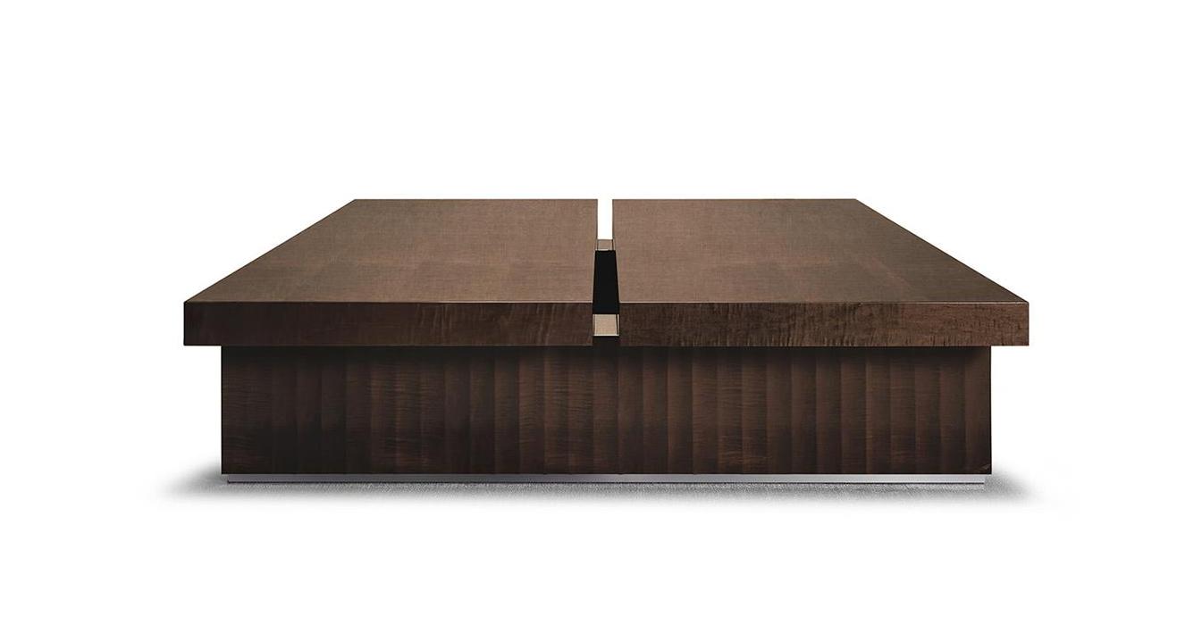 Table basse carrée de luxe