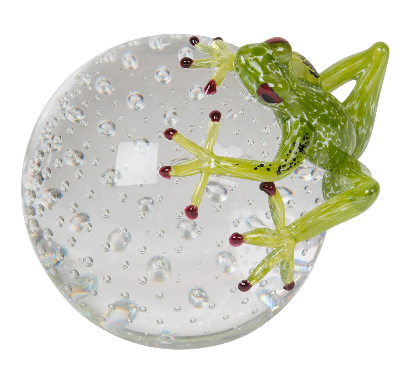 Figurine grenouille verte sur sphère