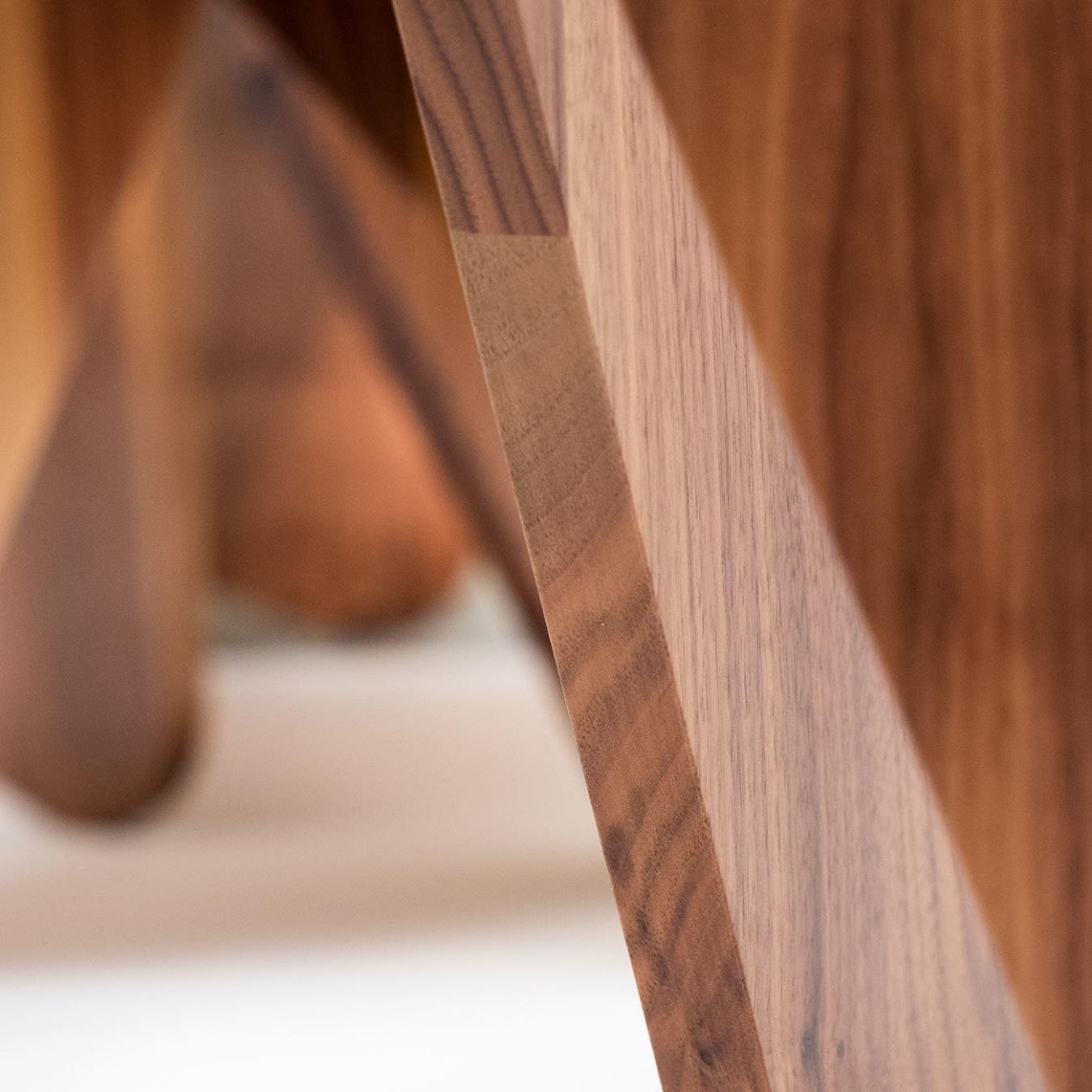 Grote lage houten tafel