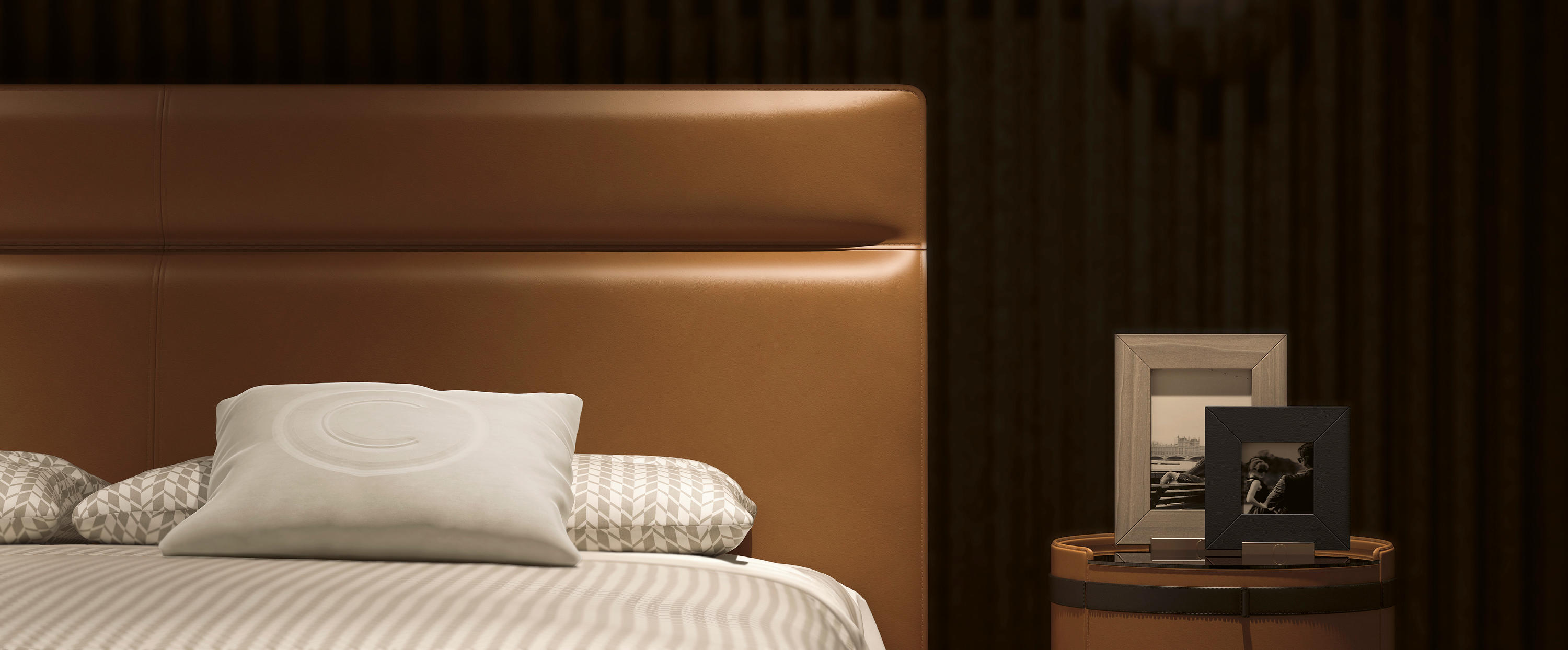Modern lederen bed met hoofdbord | Matrasmaat: 180 × 200 cm