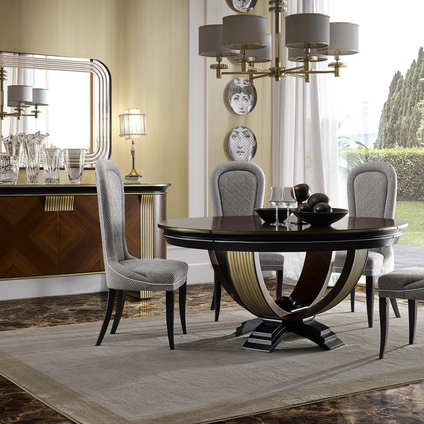 Ronde eettafel | Configuratie: Met draaiplateau Ronde eettafel | Configuratie: Met draaiplateau