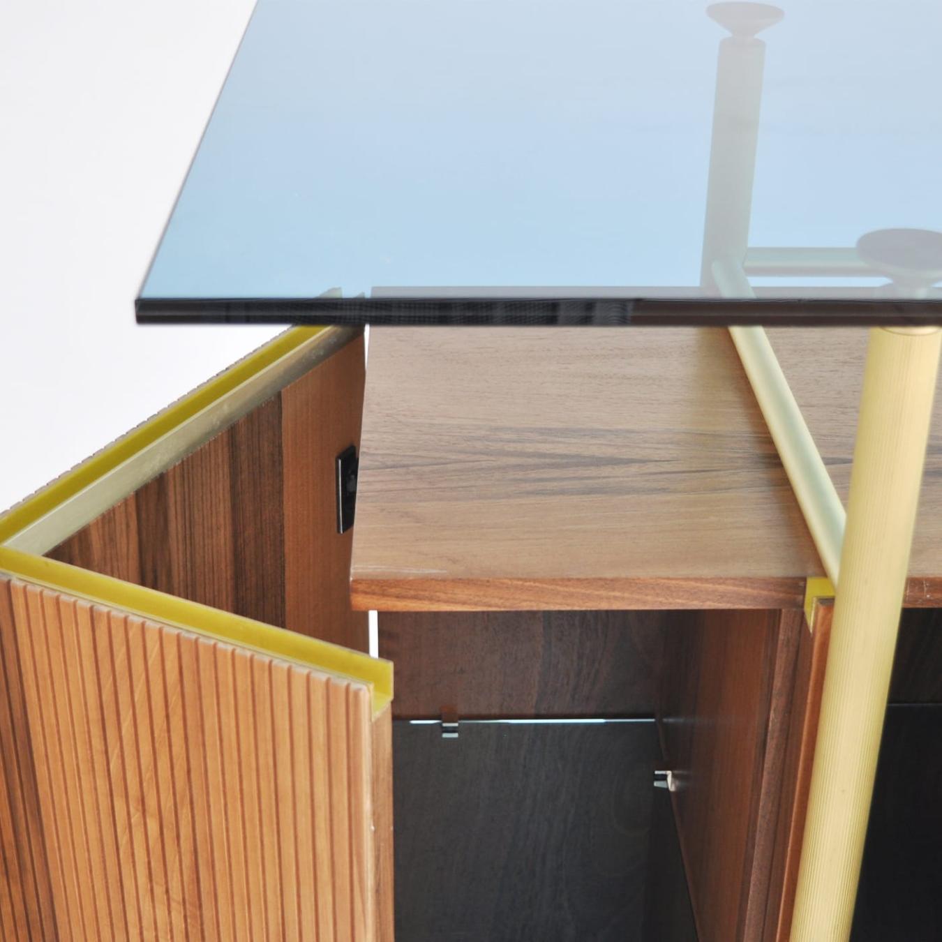 Armoire en bois minimaliste