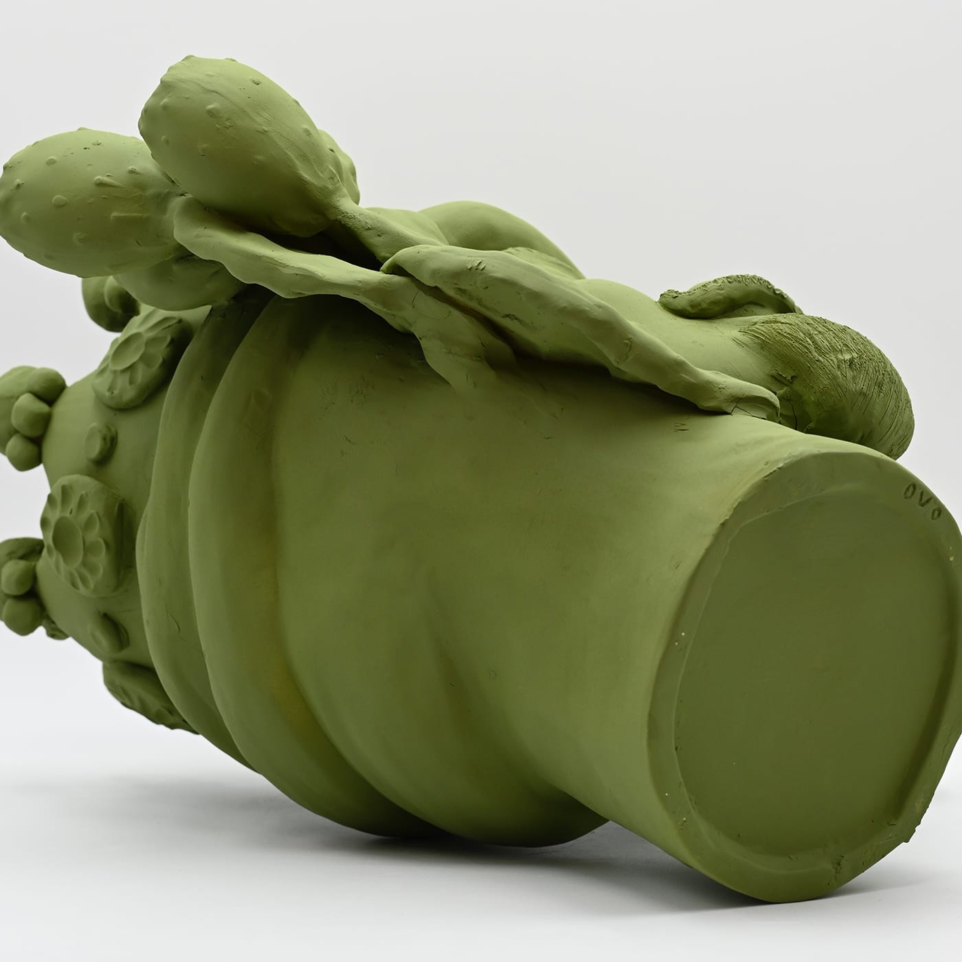 Moorkop groene handgemaakte sculptuur