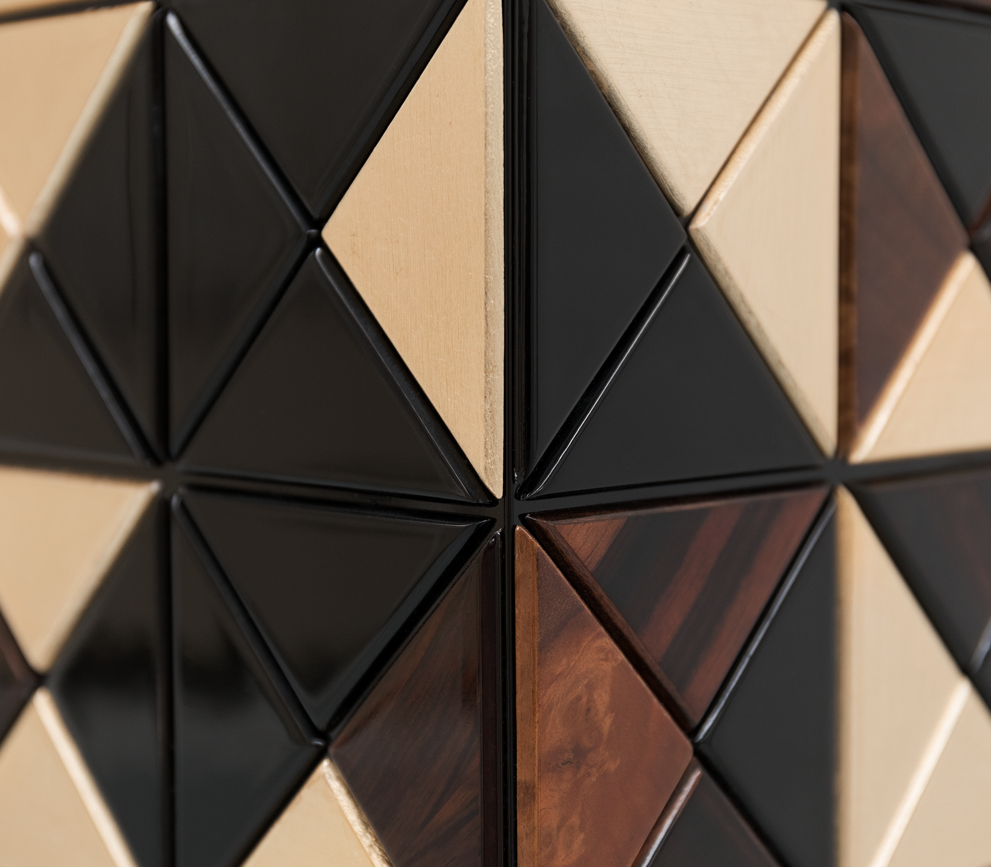 Buffet Mosaic en noyer