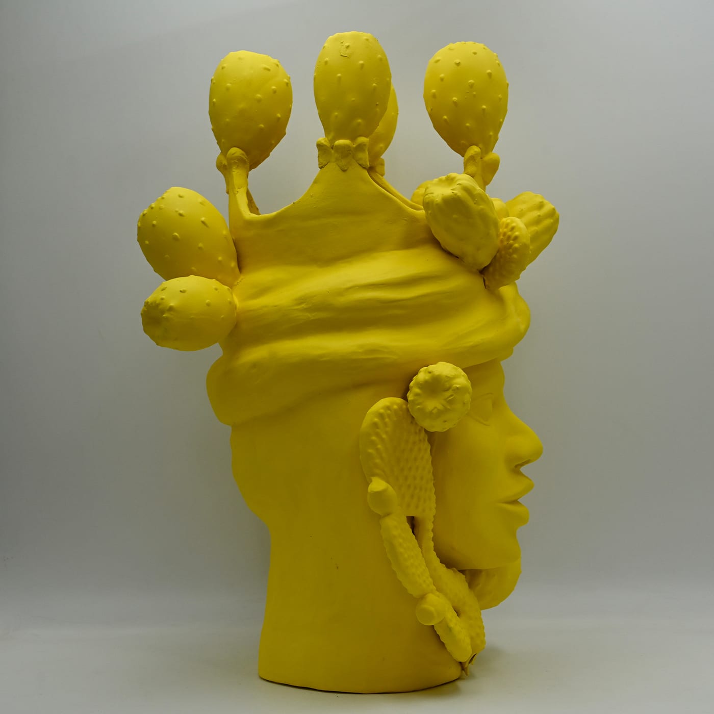 Sculpture artisanale jaune Moorkop