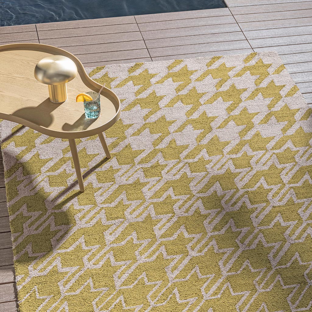 Houndstooth mosterd outdoor tapijt | Maat: 250 × 350 cm