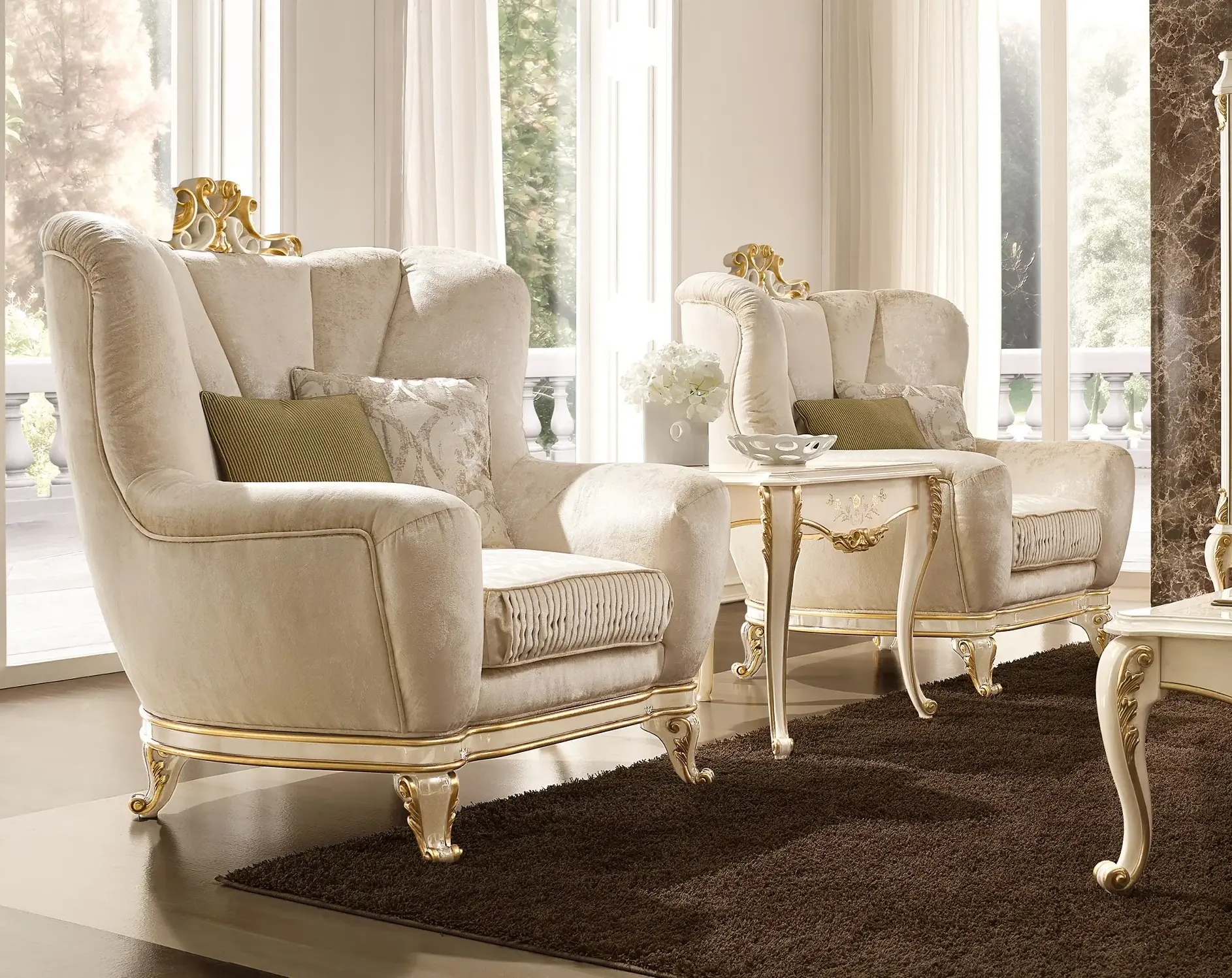 Fauteuil magnifique avec accoudoirs