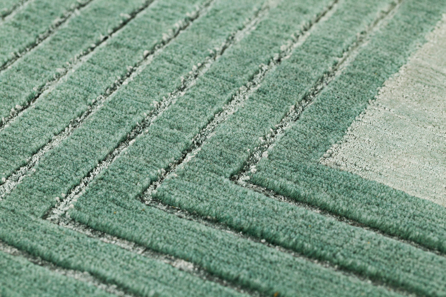 Hand Knotted groen frame wol & viscose vloerkleed