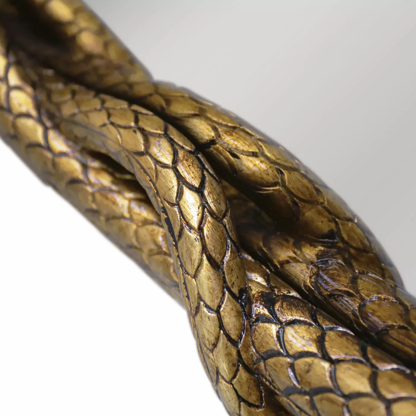 Serpentine appelvormige wandspiegel