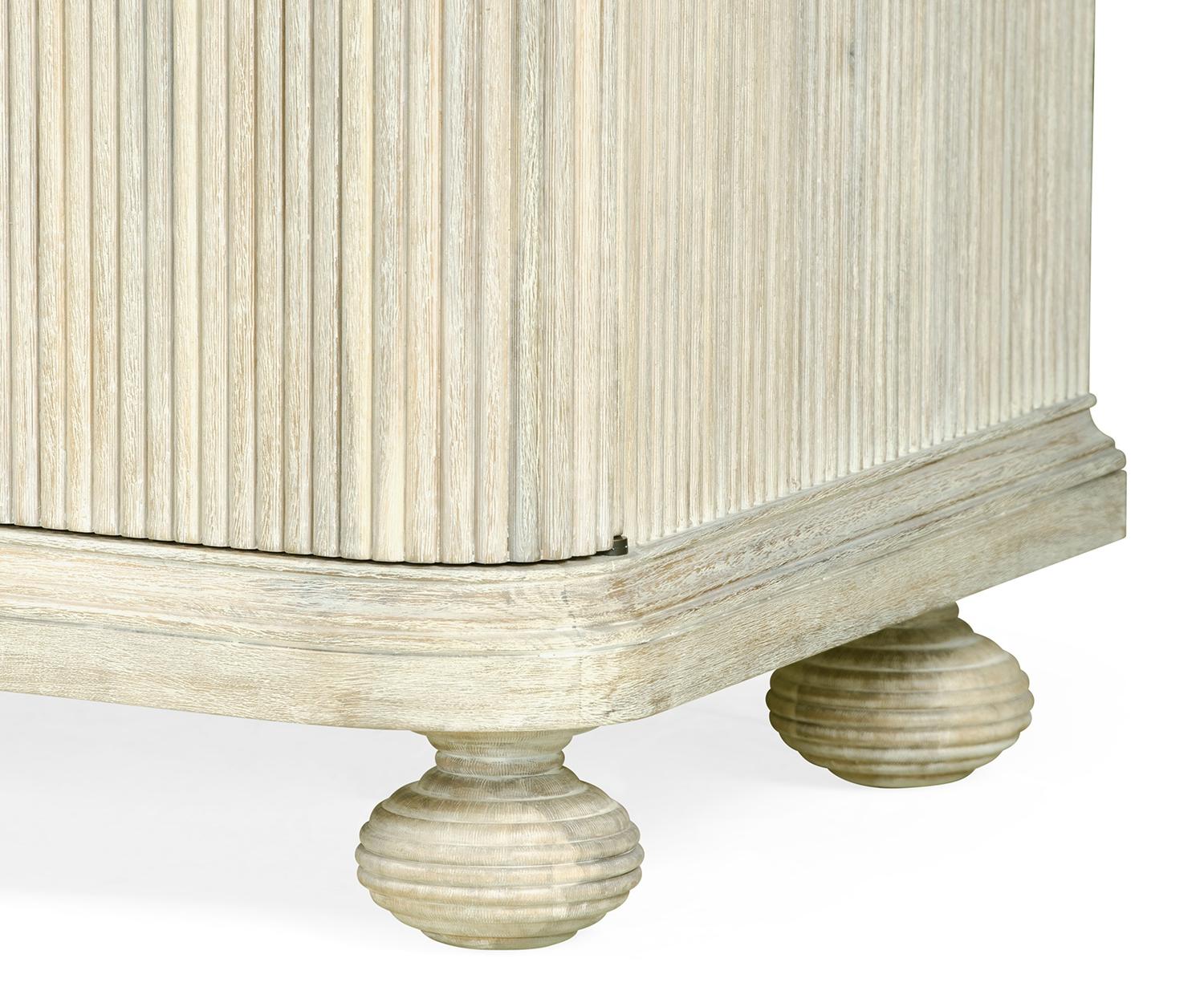 Belleville armoire