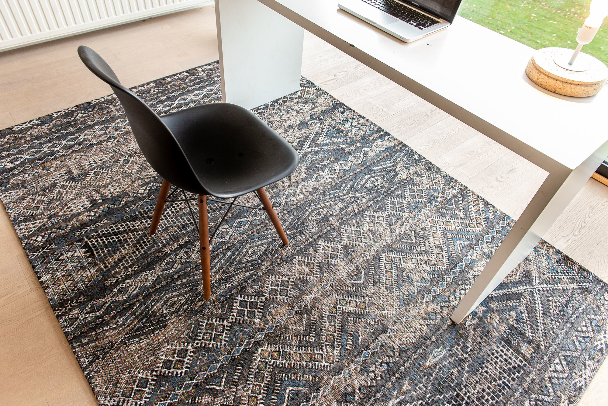 Black Water rond tapijt | Maat: 140 × 200 cm