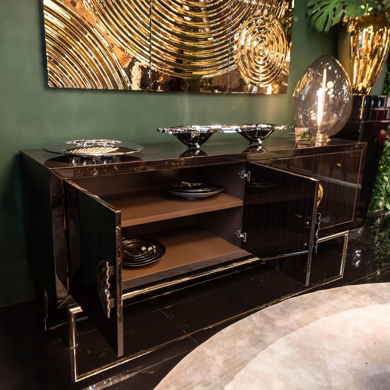 New Secret dressoir