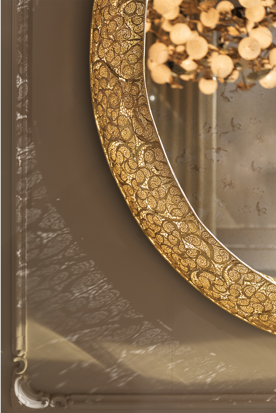 Miroir mural Crown Filigree II