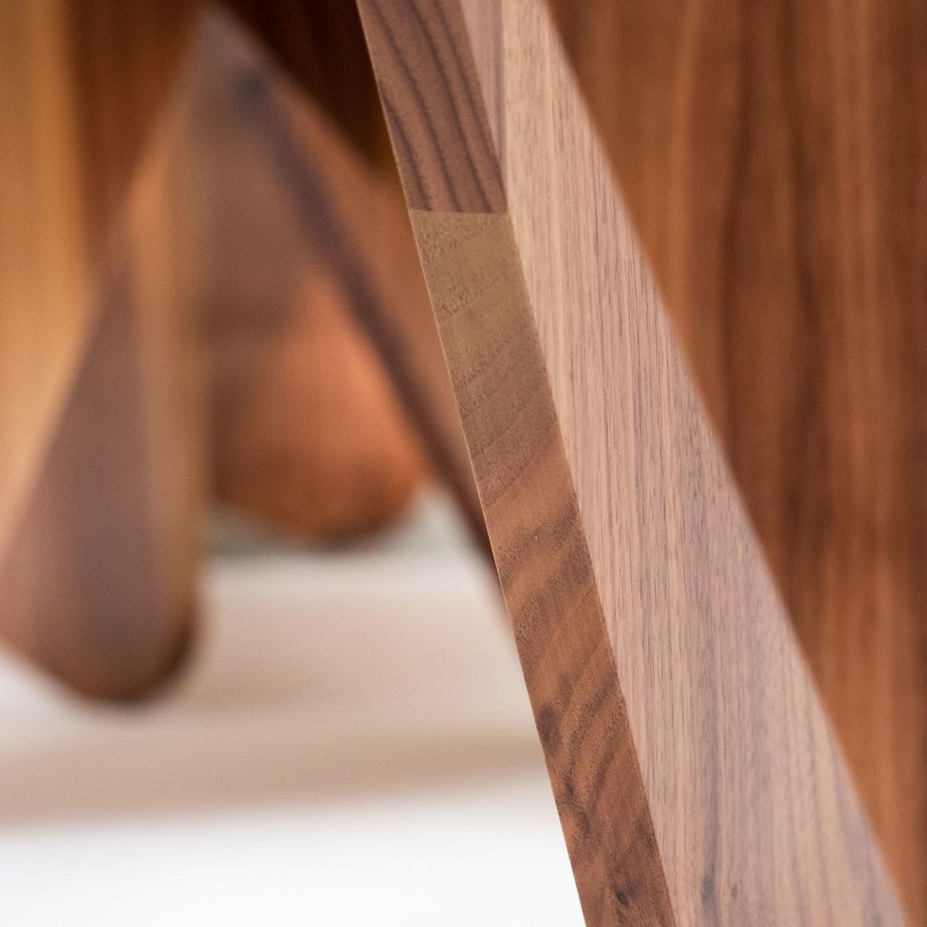 Table basse basse moyenne en bois