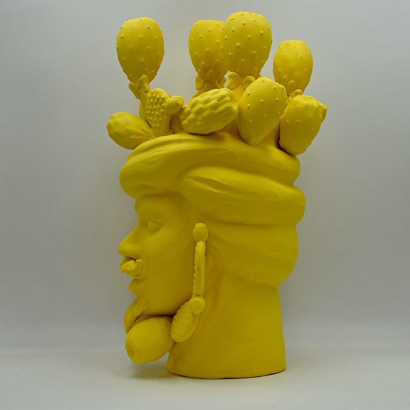 Moorkop gele unieke sculptuur