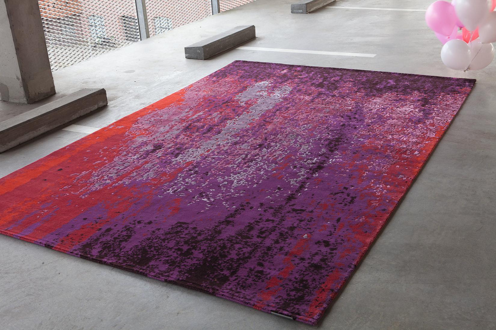 Earth cardinal rood vloerkleed | Maat: 250 × 350 cm