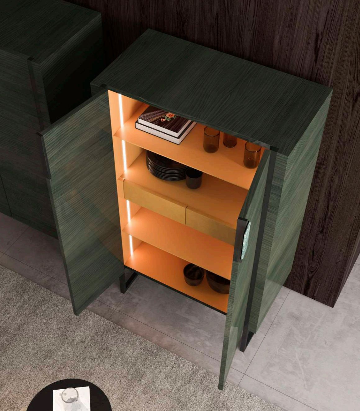 Armoire italienne en bois avec éclairage