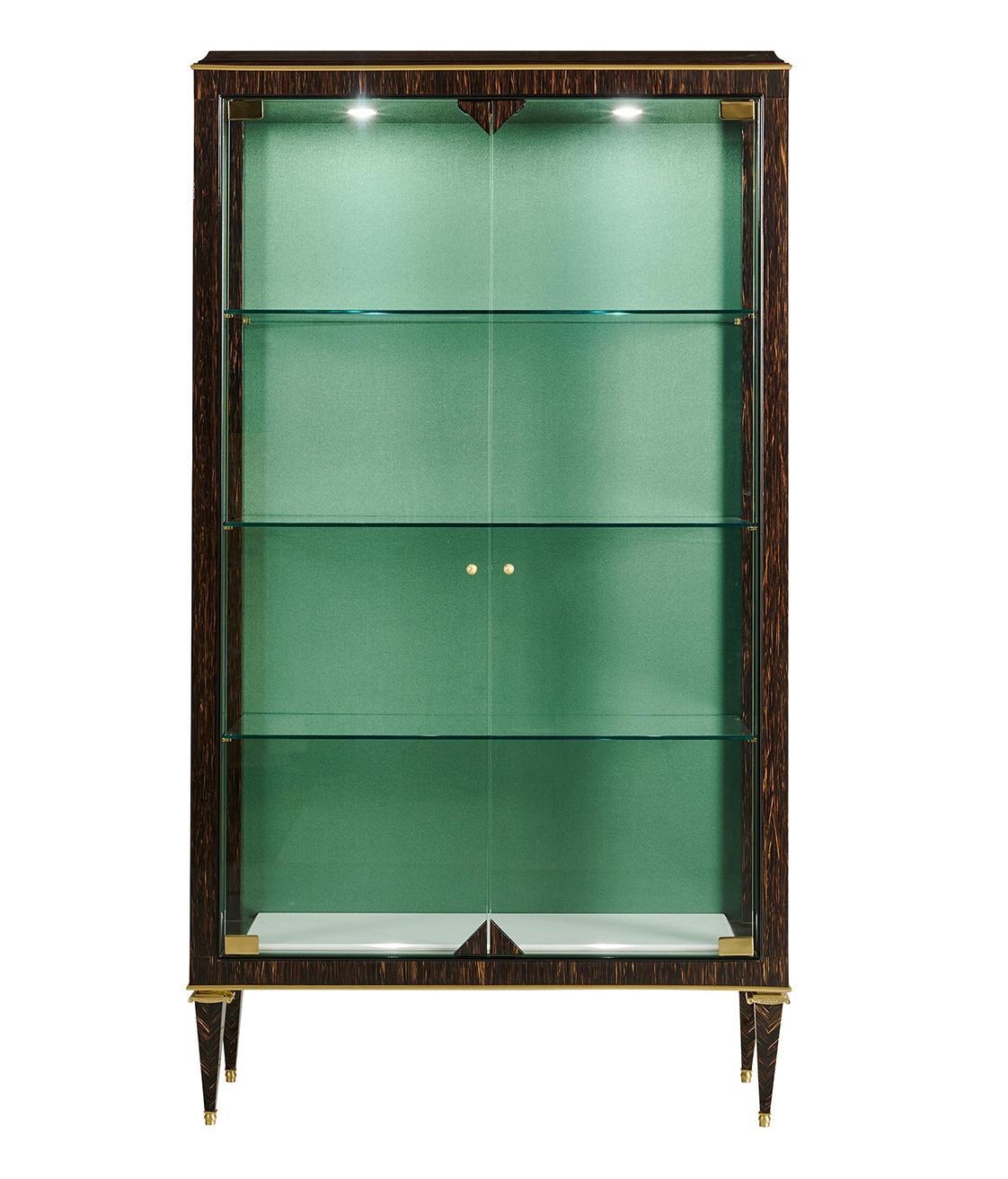 Palm houten kast met messing accenten