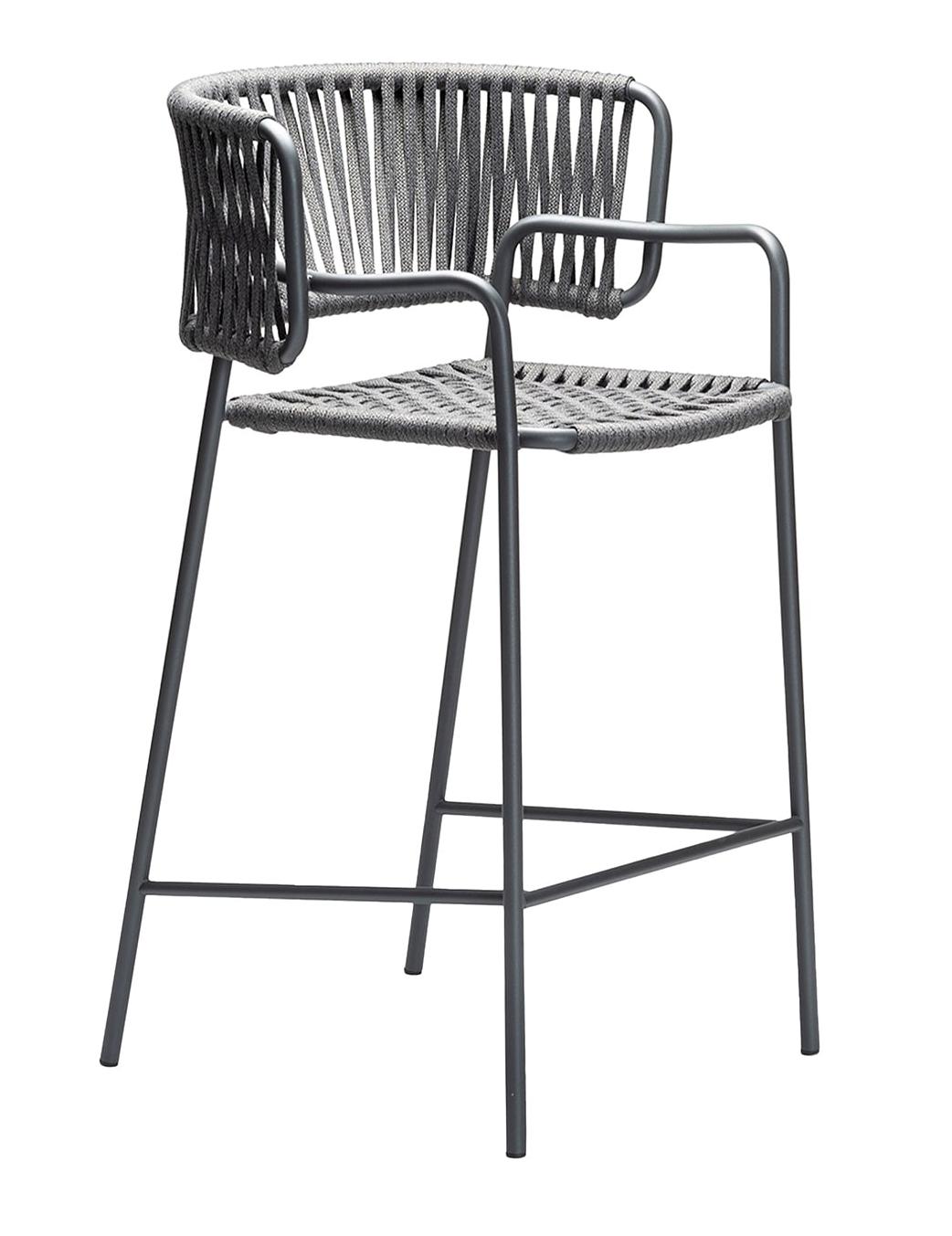 Klot grijze tuinstoel