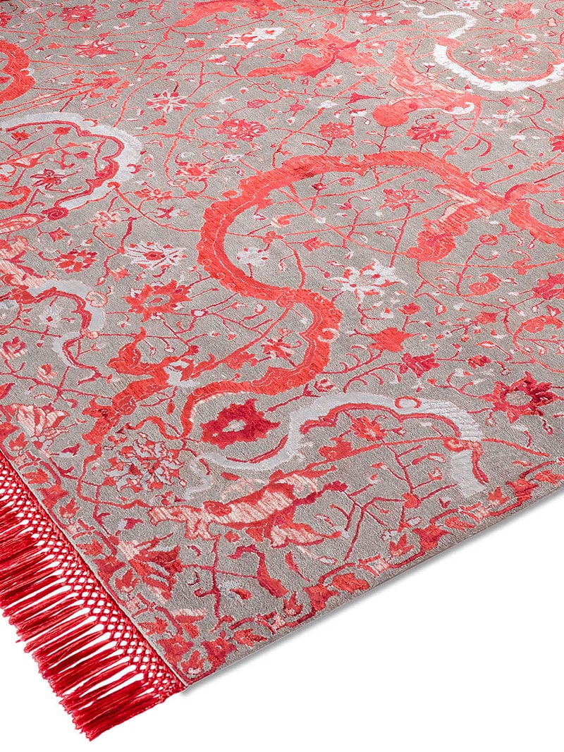 Tabriz Red luxe vloerkleed | Maat: 274 × 365 cm