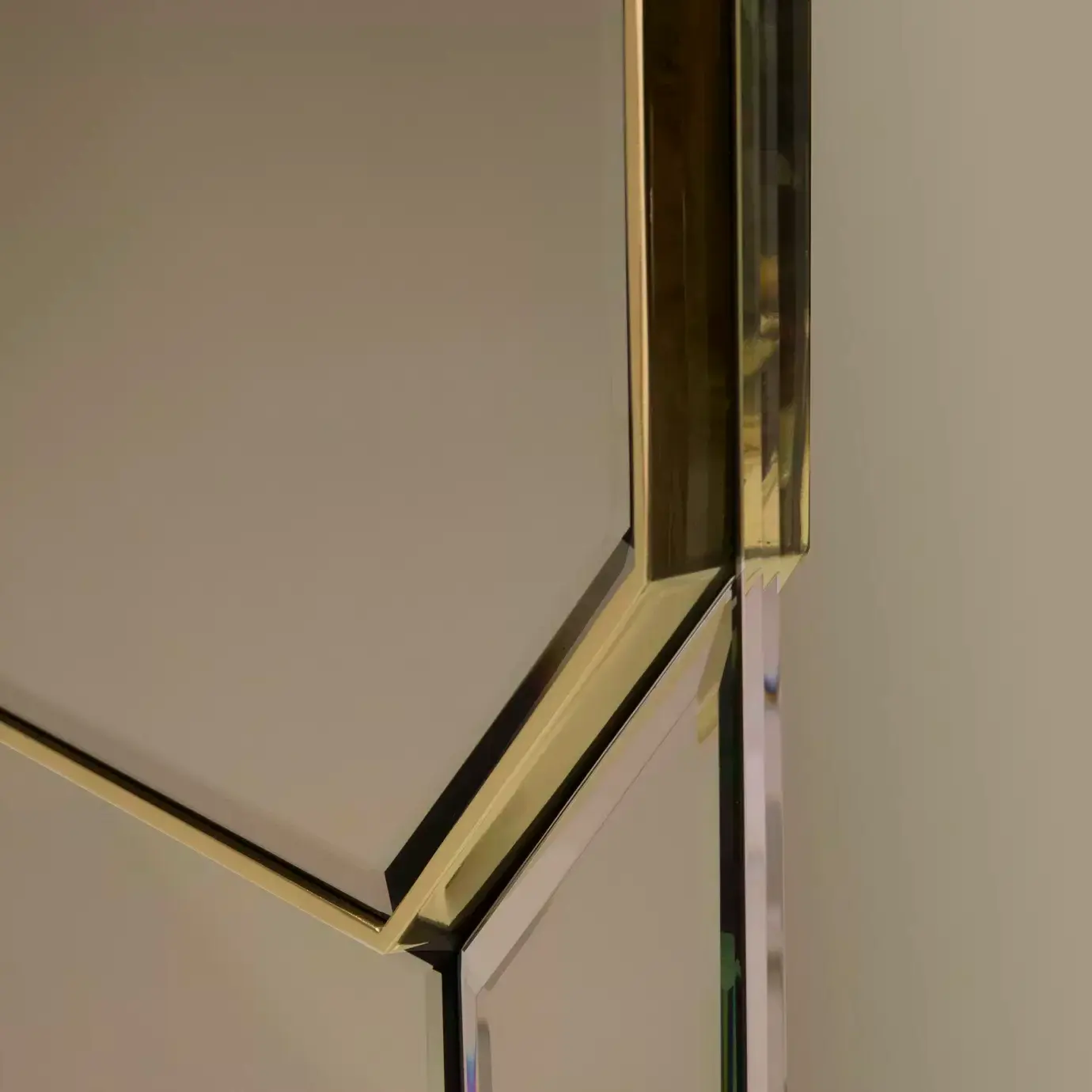 Miroir mural Egoist