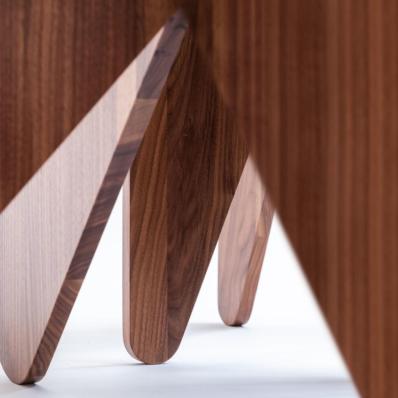 Table basse basse moyenne en bois