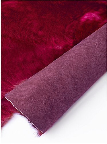 Peau de vache naturelle rouge
