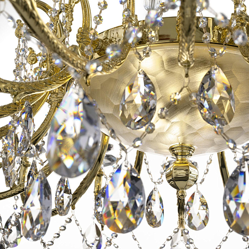 Lustre classique en cristal finition or