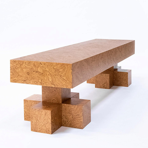 Minimalistisch houten bankje