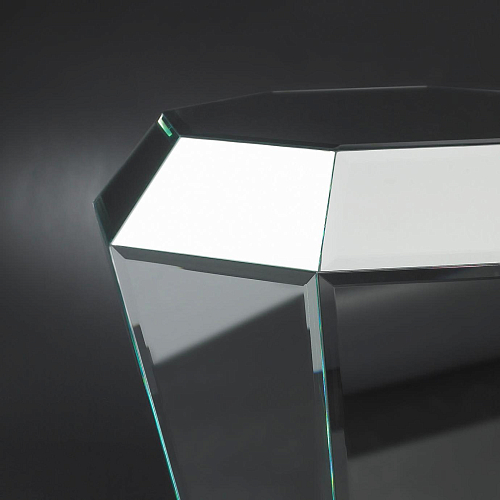 Diamante gespiegelde zuiltafel