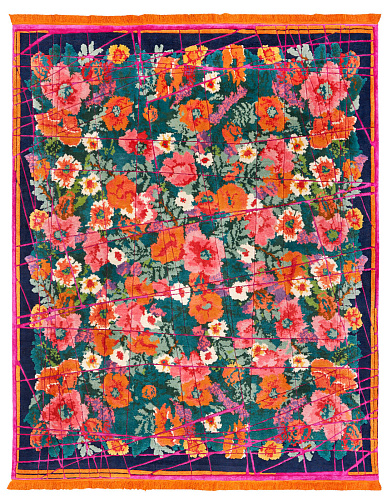 Tapis Scarlenka Allover Wrapped bleu marine rose