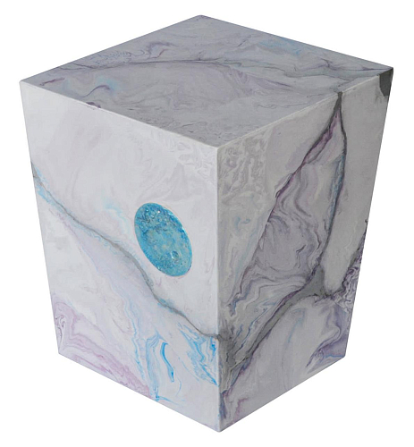Blauwe en roze bijzettafel